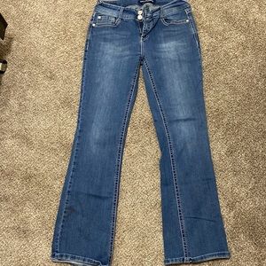 Woman’s Wallflower boot cut jean , size 9